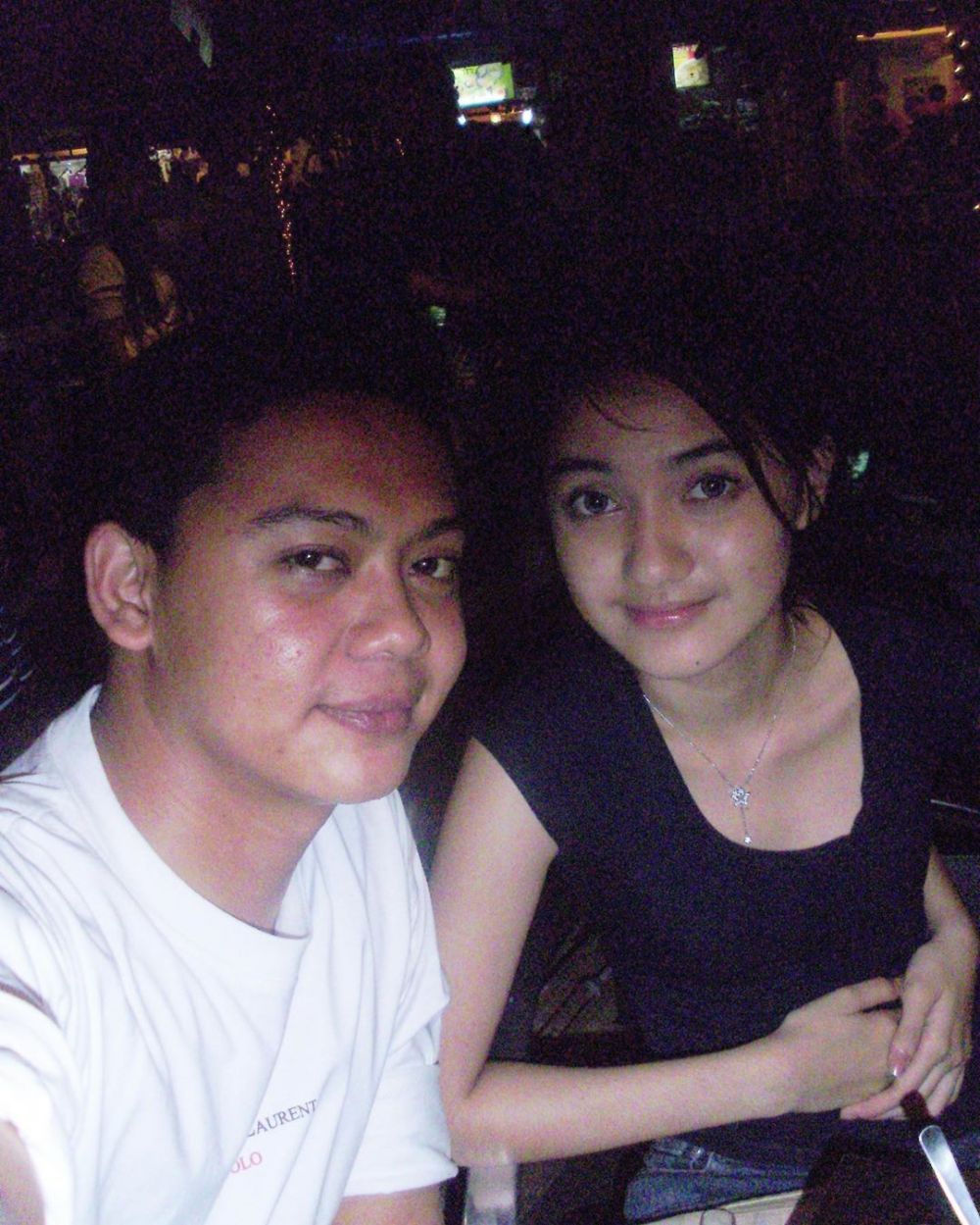 8 Momen romantis Marcella Simon & calon suami, jodoh tak ke mana
