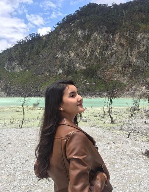 Dikabarkan dekat Verrel Bramasta, ini 10 potret Nabila Zavira
