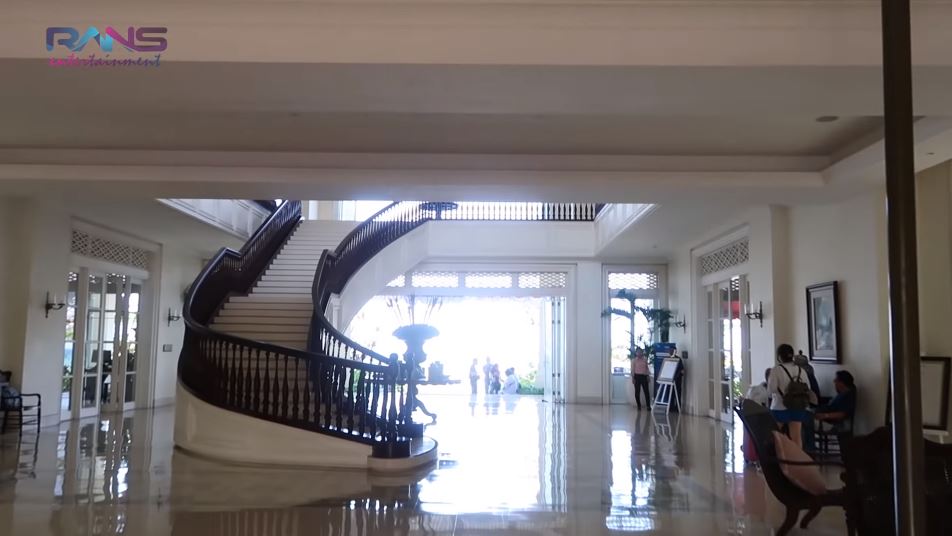 10 Potret hotel & resort milik ibu Nagita Slavina seluas 3,4 hektar