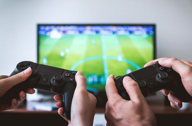 Arti tombol 'X' di kontroler PlayStation, banyak yang salah mengira