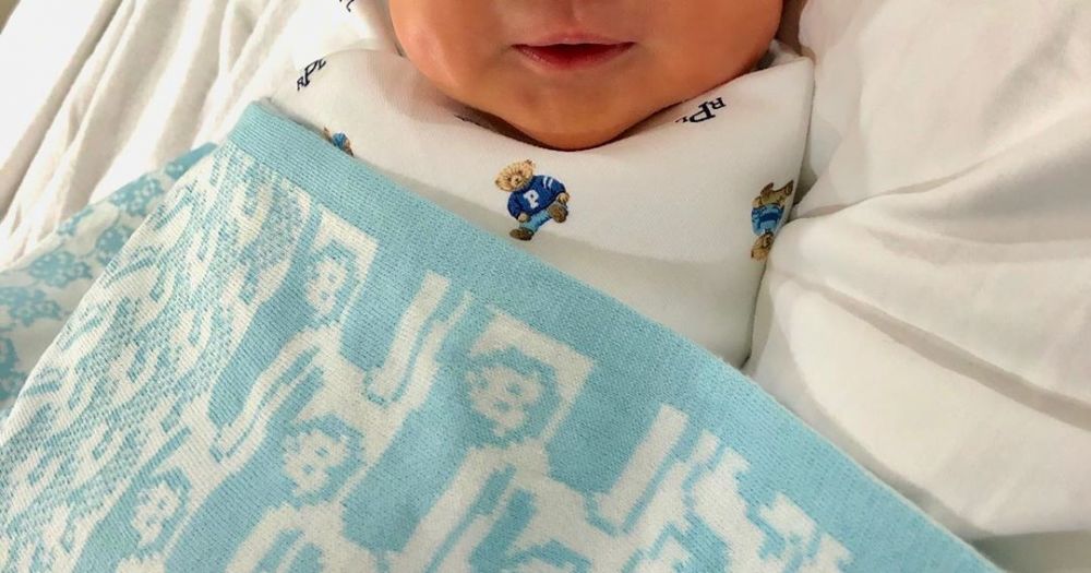 Sempat sembunyikan, ini potret tampannya putra kedua Sandra Dewi