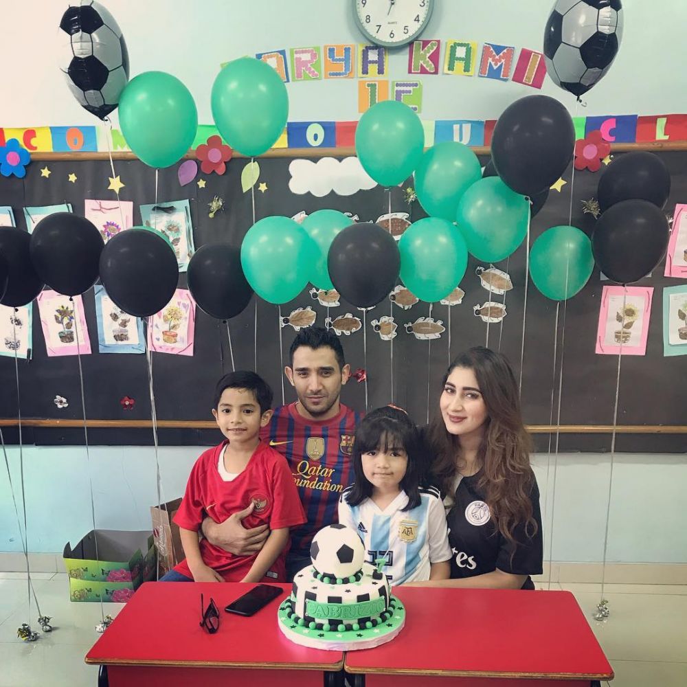 Momen 7 seleb rayakan ulang tahun anak di sekolah, penuh keceriaan