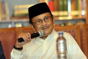 Pesan terakhir BJ Habibie kepada Melanie Subono sebelum meninggal