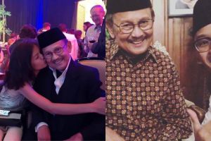 7 Potret kedekatan BJ Habibie bersama cucu, sosok eyang idaman