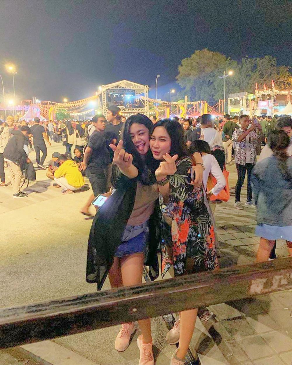 10 Pesona Anggitha, cewek yang viral di konser Didi Kempot