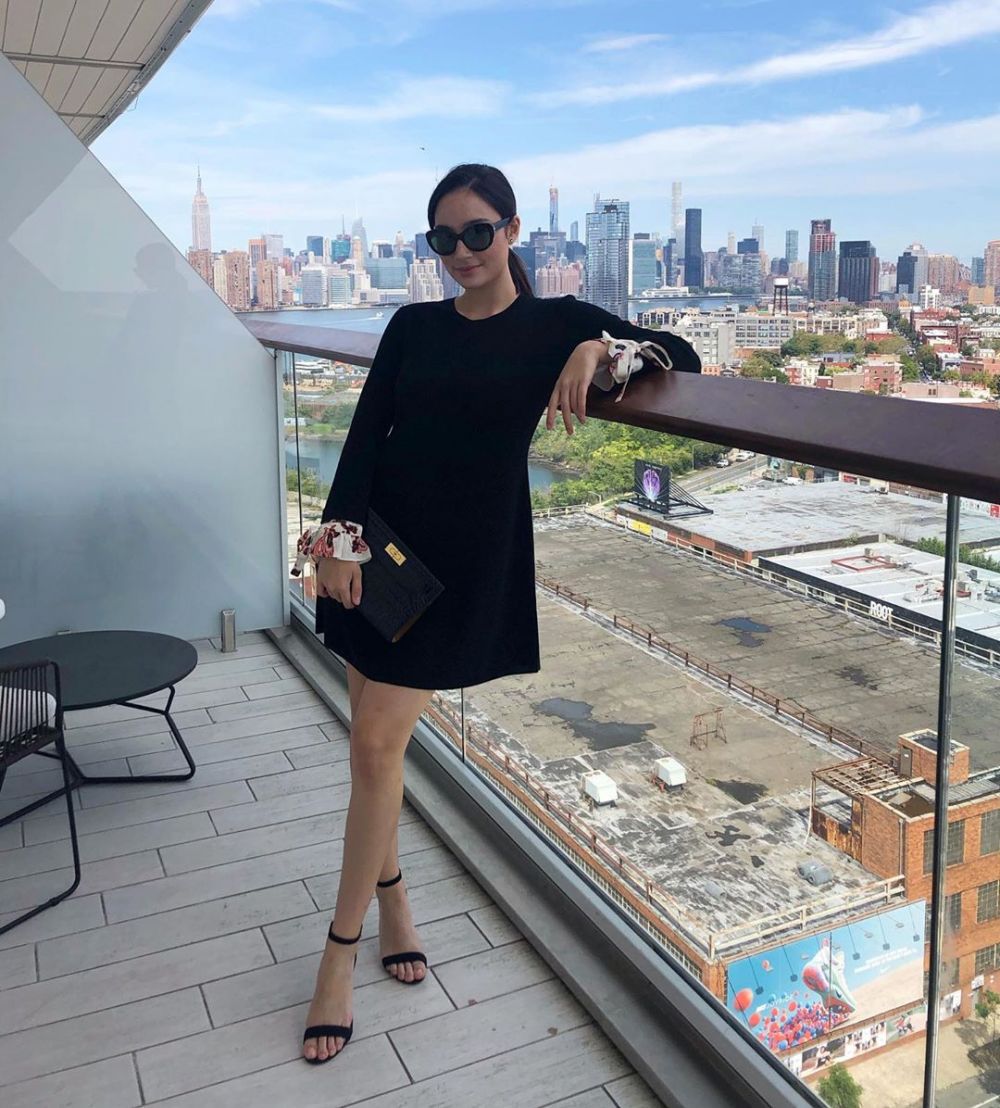 Gaya 7 seleb Indonesia di New York Fashion Week 2019, modis abis