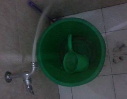 10 Potret kamar mandi tak terawat ini bikin ngelus dada