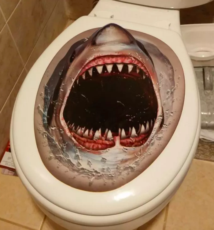 Di luar dugaan, 10 benda tampak nyata ini cuma prank