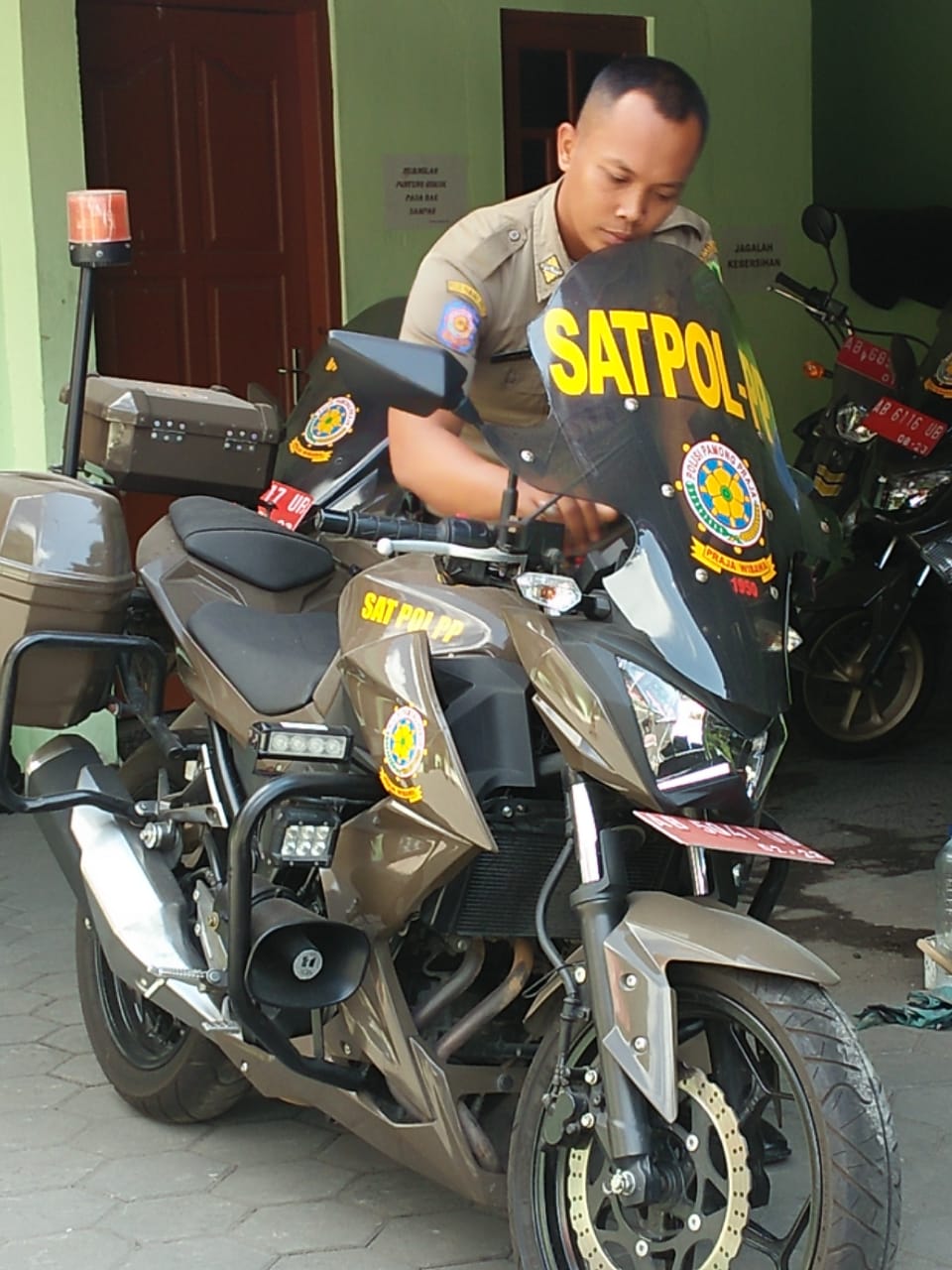 Murty Indrady, Satpol PP Bantul yang asuh anak yatim dan lansia