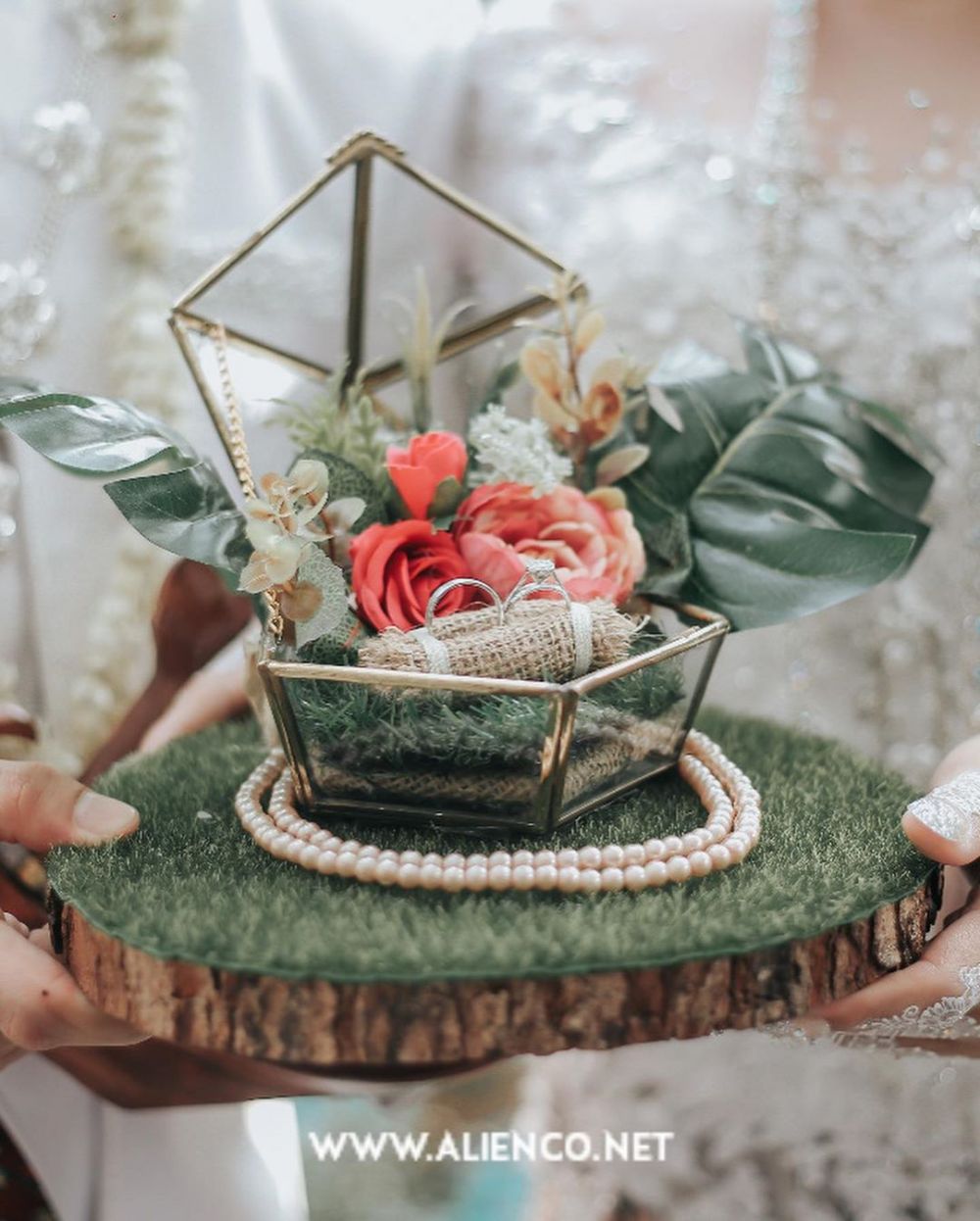 9 Momen pernikahan Ichal Muhammad mantan Cita Citata, meriah