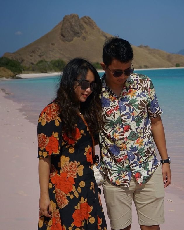 8 Momen adik Ayu Ting Ting & pacar di Labuan Bajo, bak prewedding