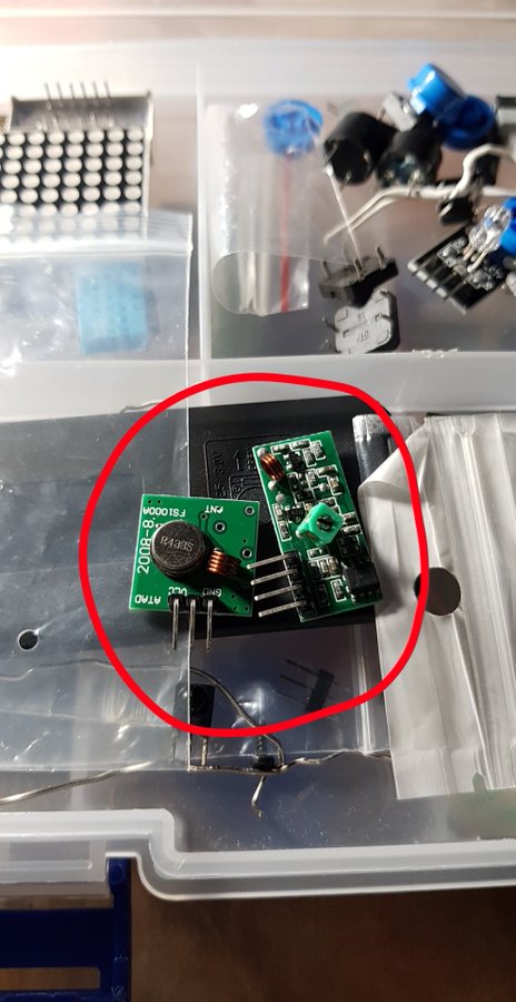 Bukan remot, pemuda ini bisa hidupkan mesin mobil dari HP