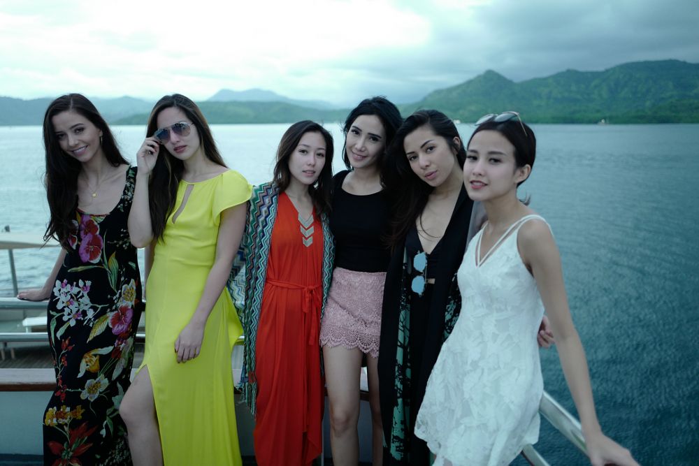 10 Potret kebersamaan menantu keluarga Bakrie, kompak abis