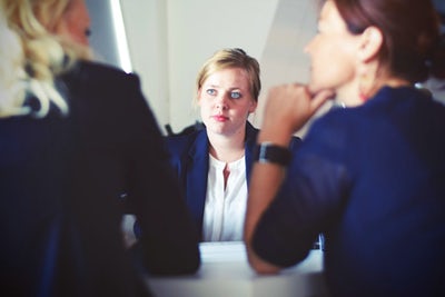 9 Cara menghilangkan grogi saat wawancara kerja
