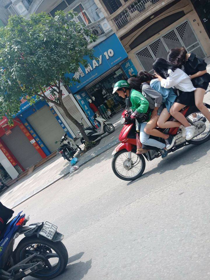 7 Momen driver ojek online bonceng dua cewek cantik, bikin salting