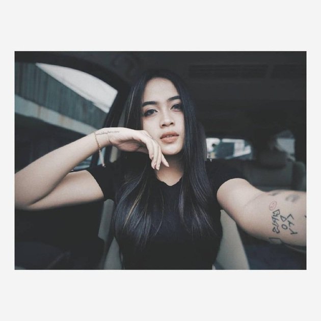 7 Potret Xena Xenita, pedangdut asal Jogja yang jadi sorotan