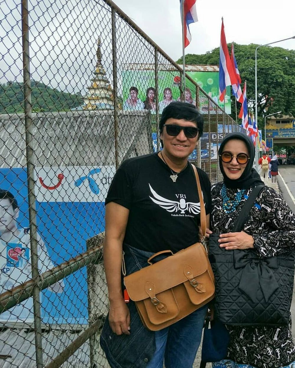 Menikah lebih 20 tahun, rumah tangga 6 seleb 90-an ini adem ayem