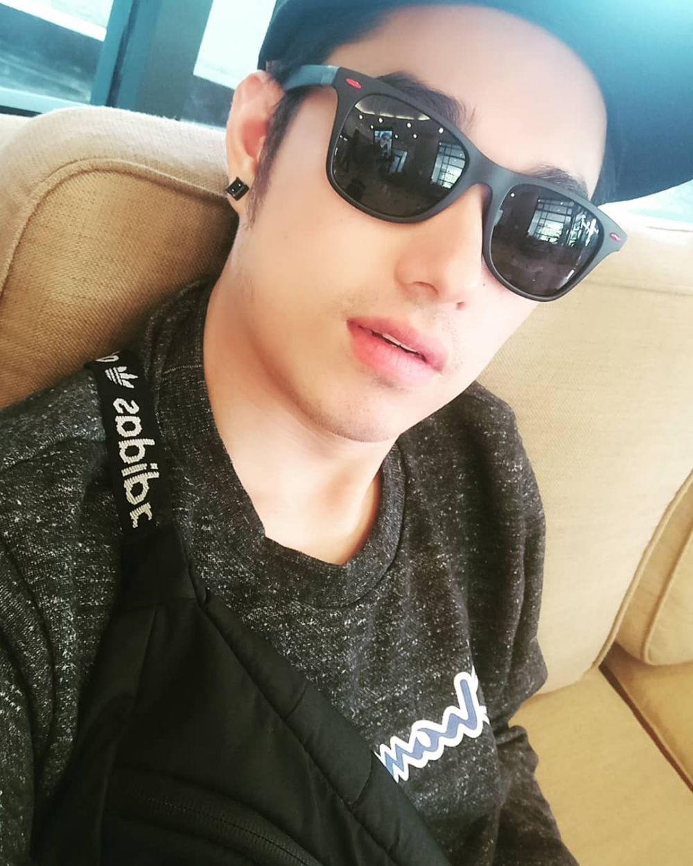 10 Potret RJ Buena, peserta Golden Memories Asia yang memesona