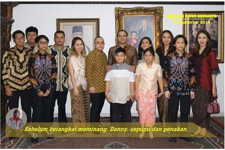 10 Potret lamaran mantan suami Lulu Tobing dengan gadis Makassar