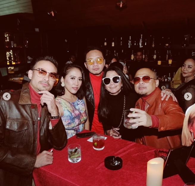 10 Momen pesta ulang tahun Ashraf Sinclair, bertema Hollywood 1969