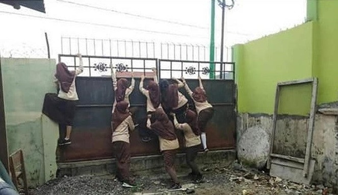 10 Tingkah 'ekstrem' siswa di sekolah ini bikin geleng kepala