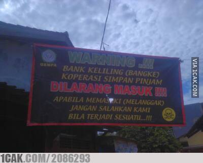 10 Peringatan lucu di perkampungan ini nggak biasa, absurd abis