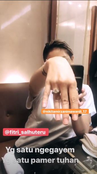 Dituding pakai cincin berlian KW, ini jawaban tegas Nikita Mirzani