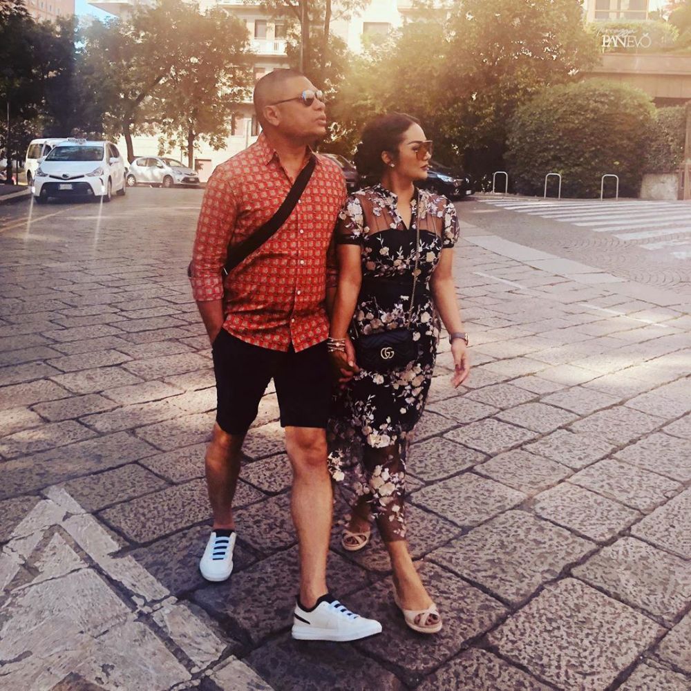 Potret kebersamaan 8 pasang seleb liburan di Italia, romantis abis