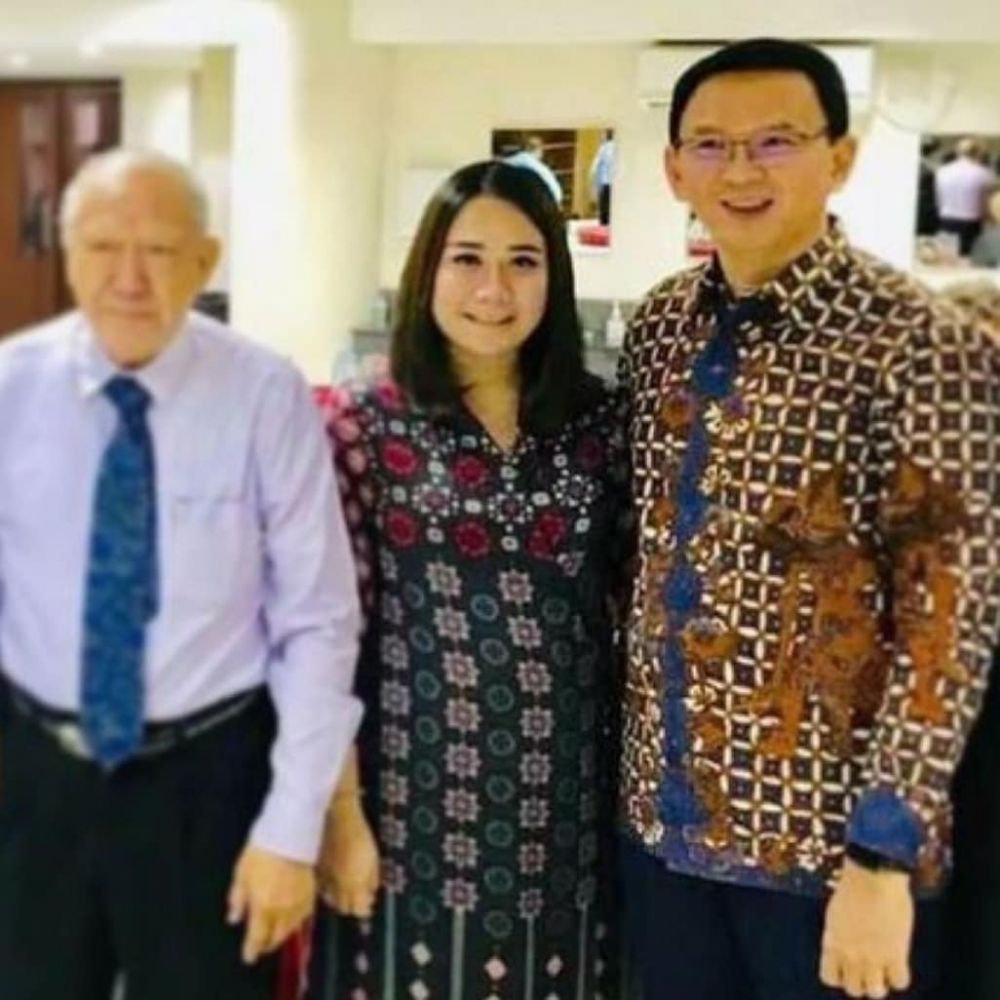 Puput Nastiti tunjukkan baby bump, 8 pesonanya ini curi perhatian