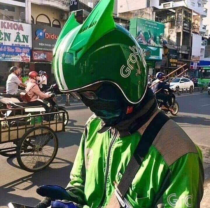 10 Potret lucu usaha driver ojek online nyari pelanggan, absurd