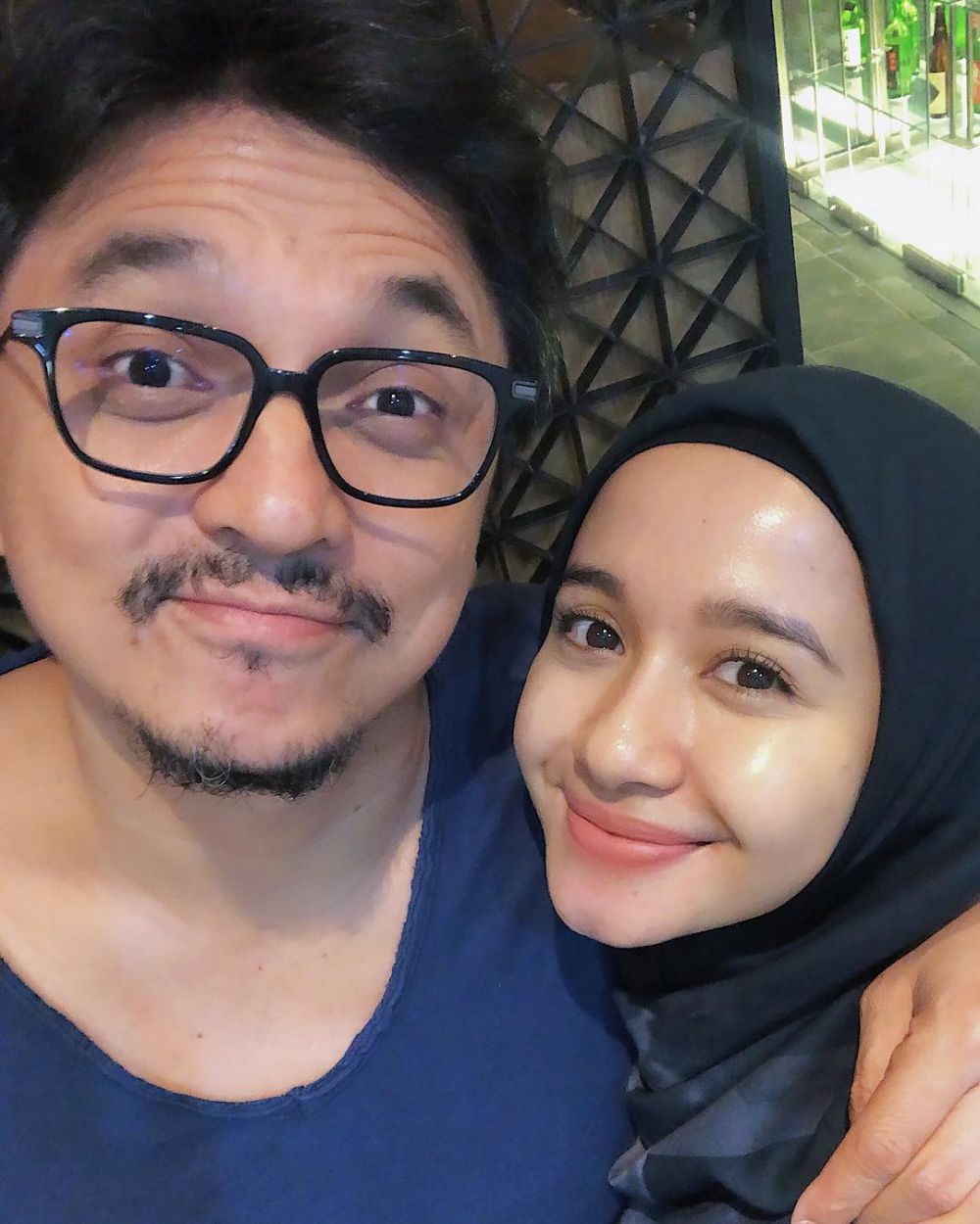 Tak lagi unggah foto, ini 10 momen mesra Laudya Chintya Bella & suami