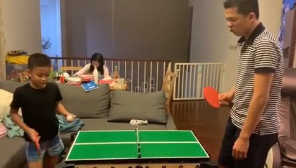 8 Potret rumah Taufik Hidayat, fasilitas olahraga lengkap banget