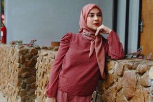 Kini berhijab, Irish Bella bakal lelang semua pakaian lama