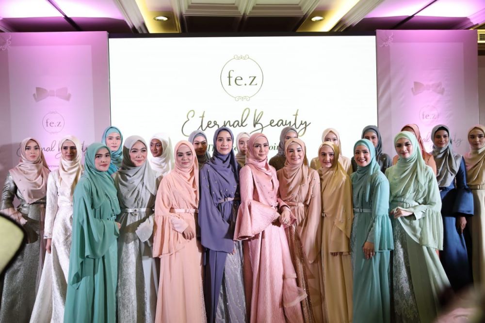 Rambah bisnis busana muslim, Fenita Arie fokus fashion feminim