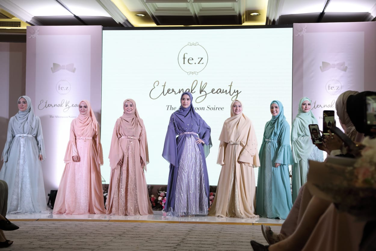 Rambah bisnis busana muslim, Fenita Arie fokus fashion feminim