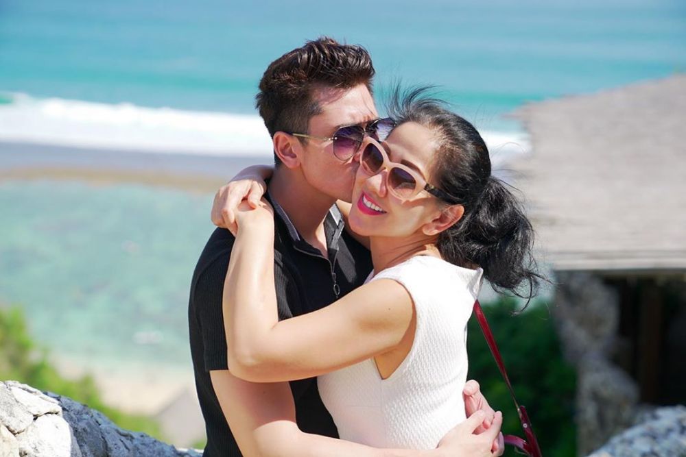 8 Potret liburan keluarga Verrell Bramasta ke Bali, ada Febby Rastanty