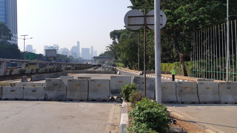 5 Potret kondisi Palmerah, Slipi, dan depan DPR usai demo