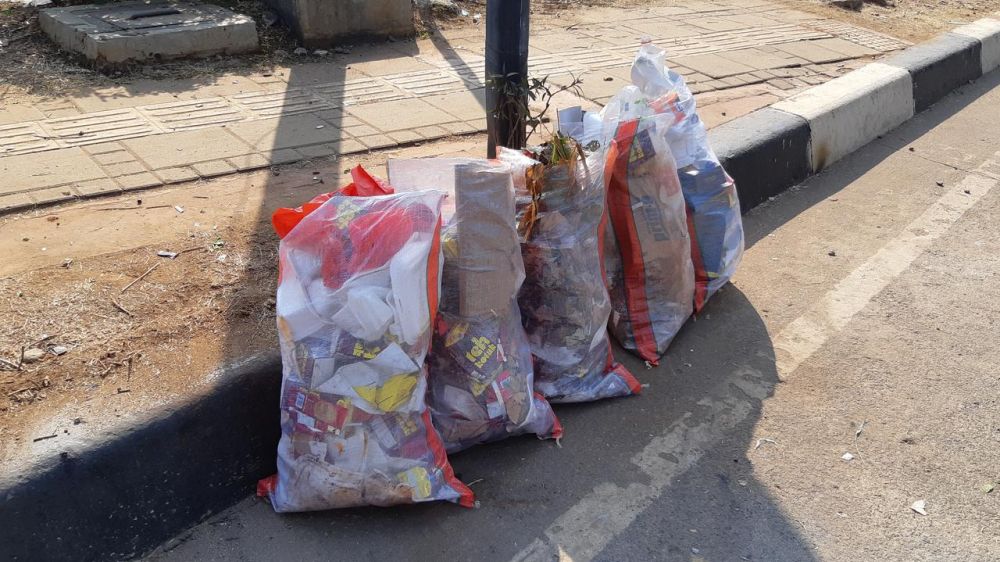 5 Potret kondisi Palmerah, Slipi, dan depan DPR usai demo