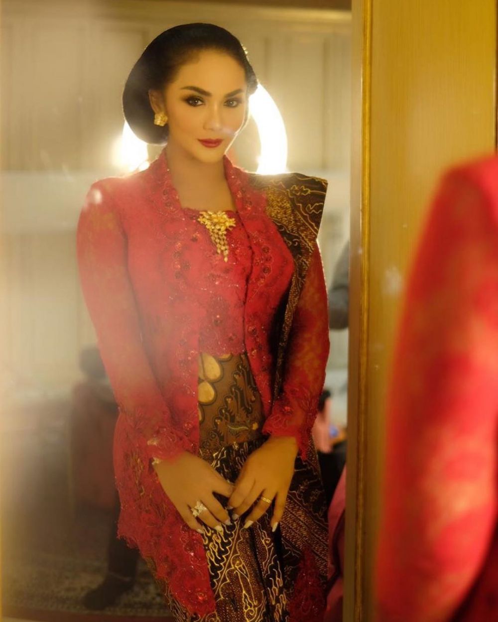 Resmi dilantik, ini 9 momen pelantikan Krisdayanti jadi anggota DPR