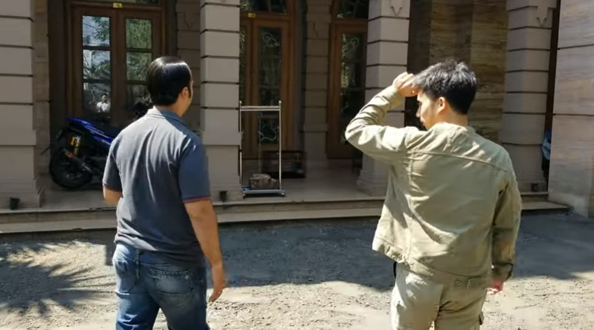 8 Potret rumah mewah sepupu Raffi Ahmad, ada kebun binatang