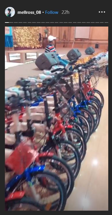 8 Momen ulang tahun Via Vallen, bagi-bagi sepeda untuk anak yatim