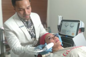 Gloskin Ultrafit, teknologi baru mengencangkan kulit tanpa rasa sakit