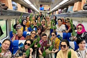 7 Momen Mayangsari boyong geng sosialitanya ke Purwokerto