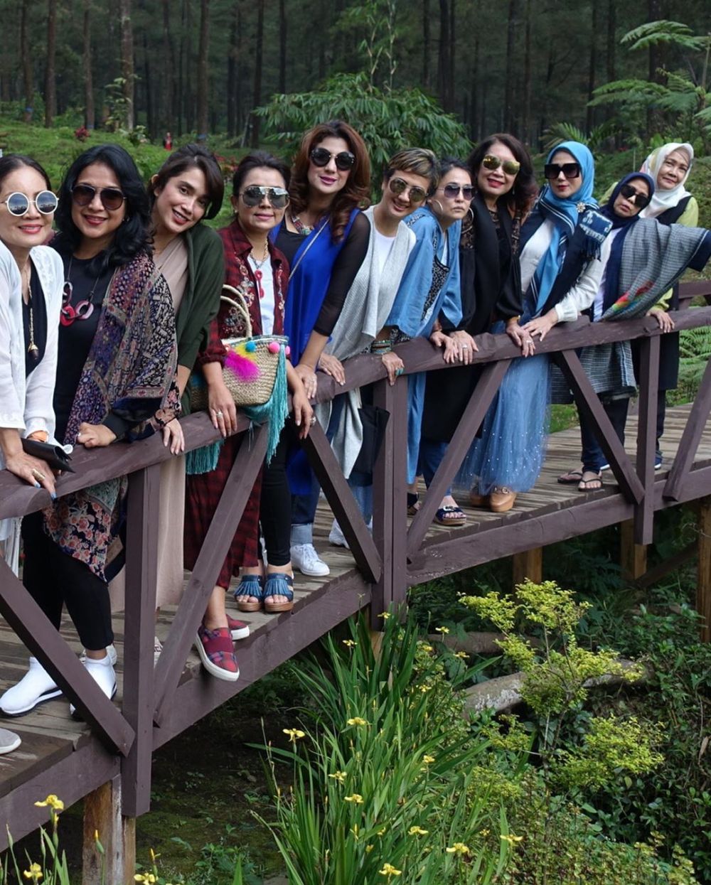 Sajian jajan pasar Mayangsari saat undang geng sosialita ke Purwokerto