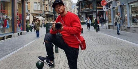 Kisah 7 seleb yang pernah hidup susah, kini bergelimang harta