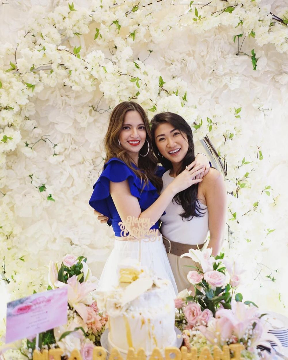 11 Momen kompak Nia Ramadhani & Theresa Wienathan, bak saudara