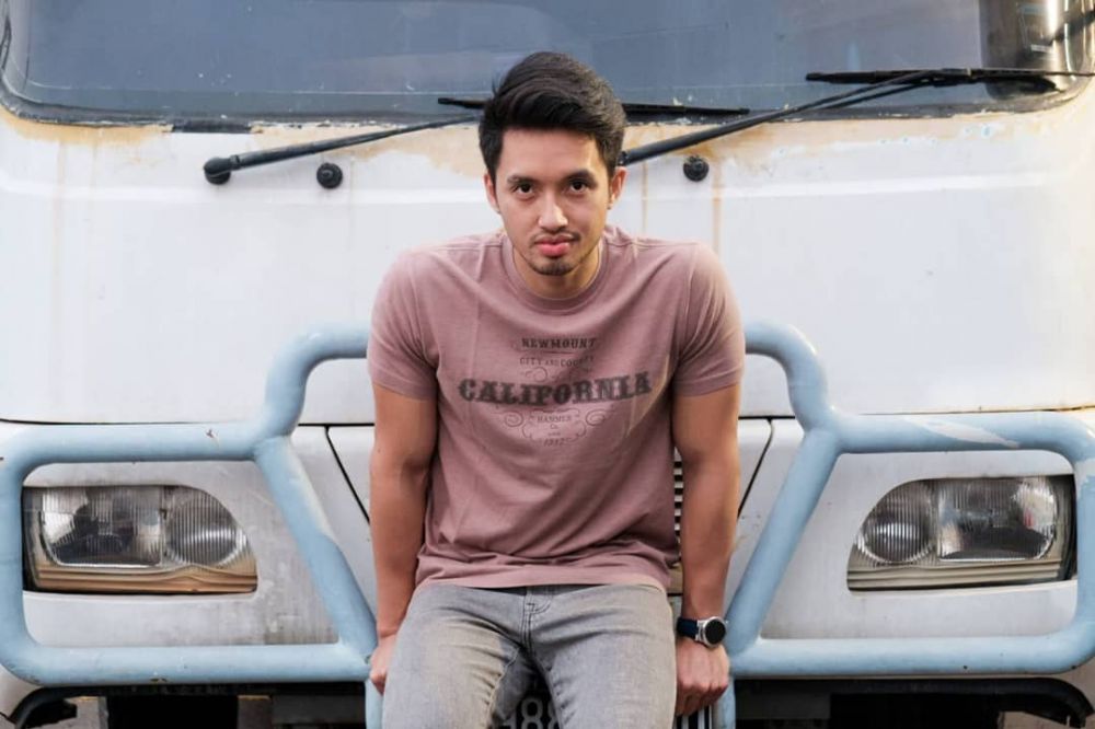 Pesona sepupu ganteng 5 seleb ini curi perhatian, jarang terekspos