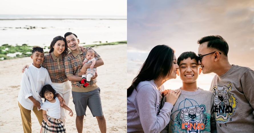 8 Momen Betrand Peto pulang kampung ke NTT, disambut prosesi adat