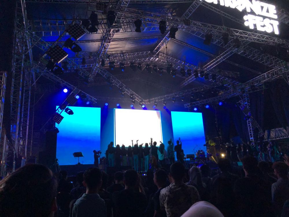 Erwin Gutawa hadirkan 'Chrisye' di Synchronize Fest 2019, keren!