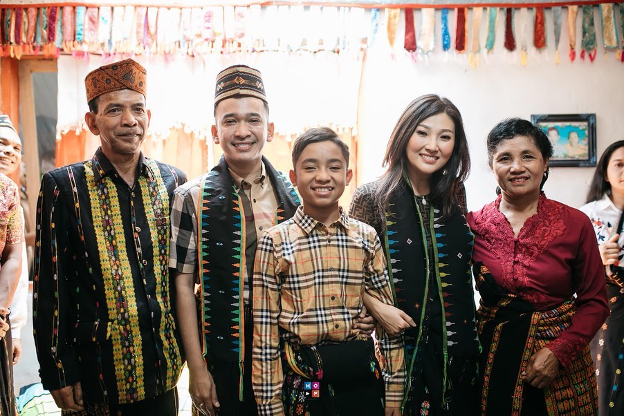 12 Momen prosesi adat Betrand Peto sah jadi anak Ruben Onsu, haru